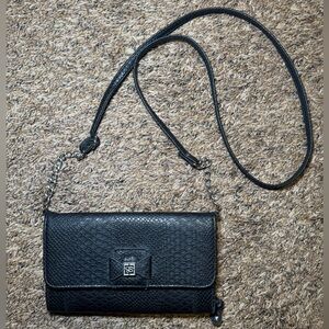 Elegant Black Leopard Print Crossbody Bag